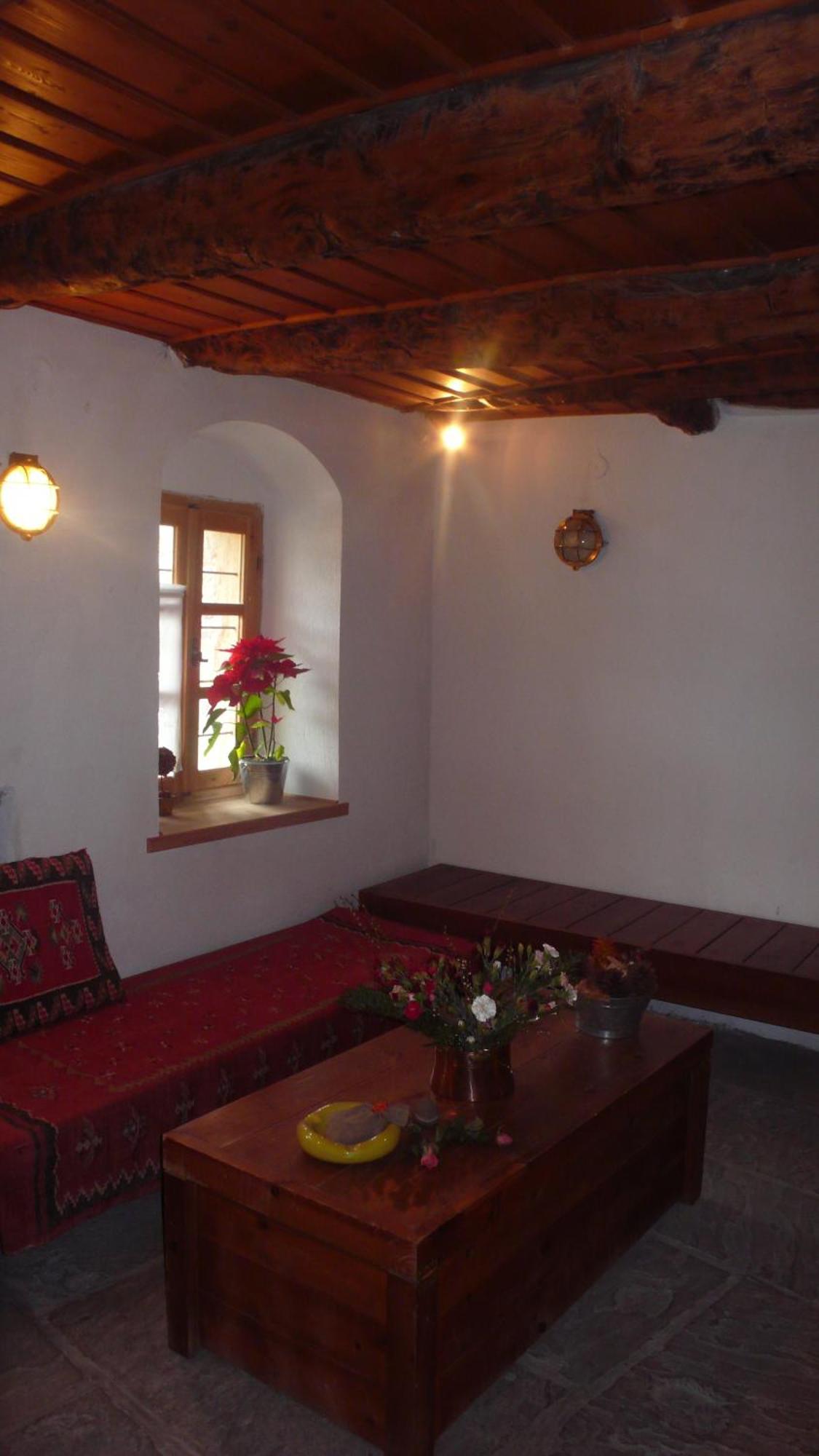 פאפיגקון Guesthouse Ioannidis מראה חיצוני תמונה