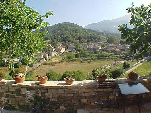 פאפיגקון Guesthouse Ioannidis מראה חיצוני תמונה